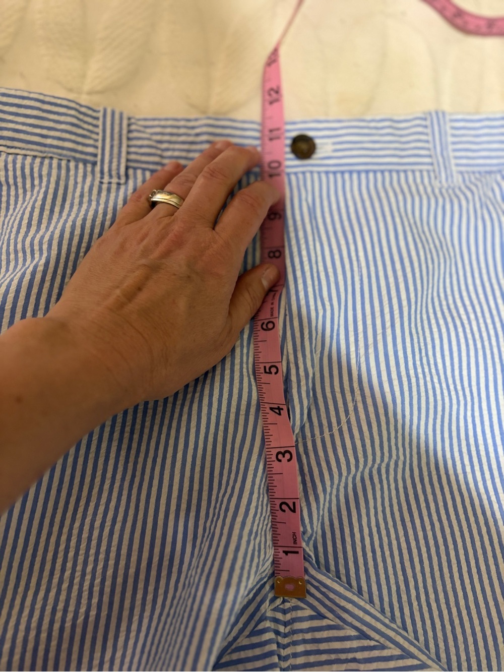 Like new Men’s J. Crew Blue and White Striped Seersucker Shorts 38” waist - Picture 6 of 9